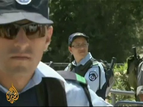 Palestinians denied mosque access