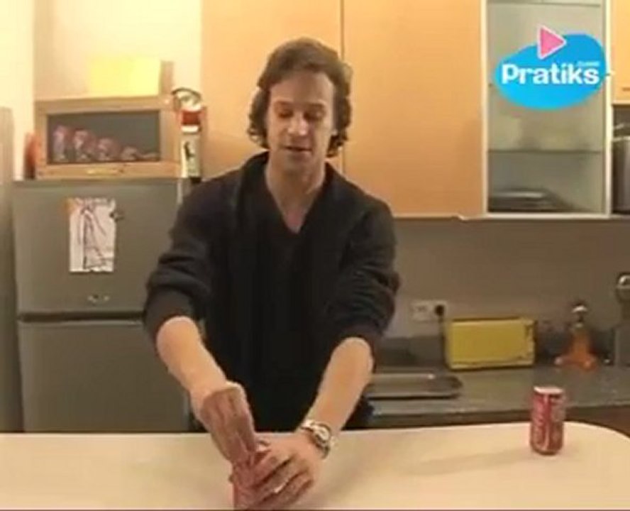 Astuces: Comment ouvrir une canette de coca secouée sans éclaboussures