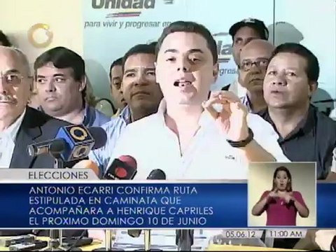 Invitan a acompañar a Capriles a su inscripción