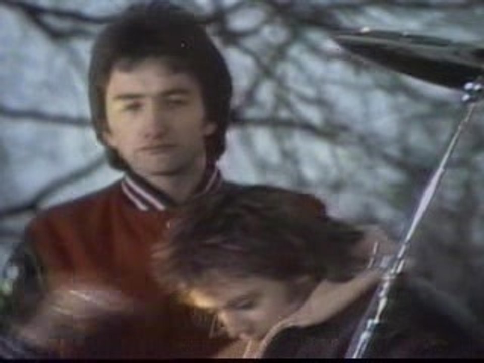 Queen - We Will Rock You