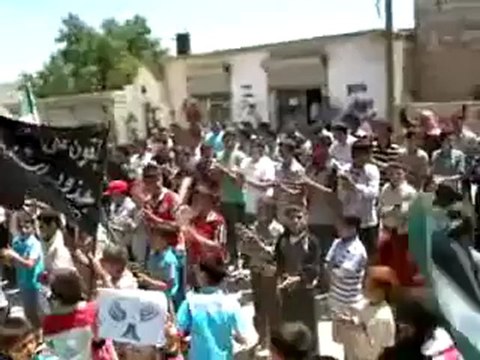 Syria فري برس إدلب كفرعروق مظاهرة صباحية نصرة للمدن المحاصرة 4 6 2012 Idlib