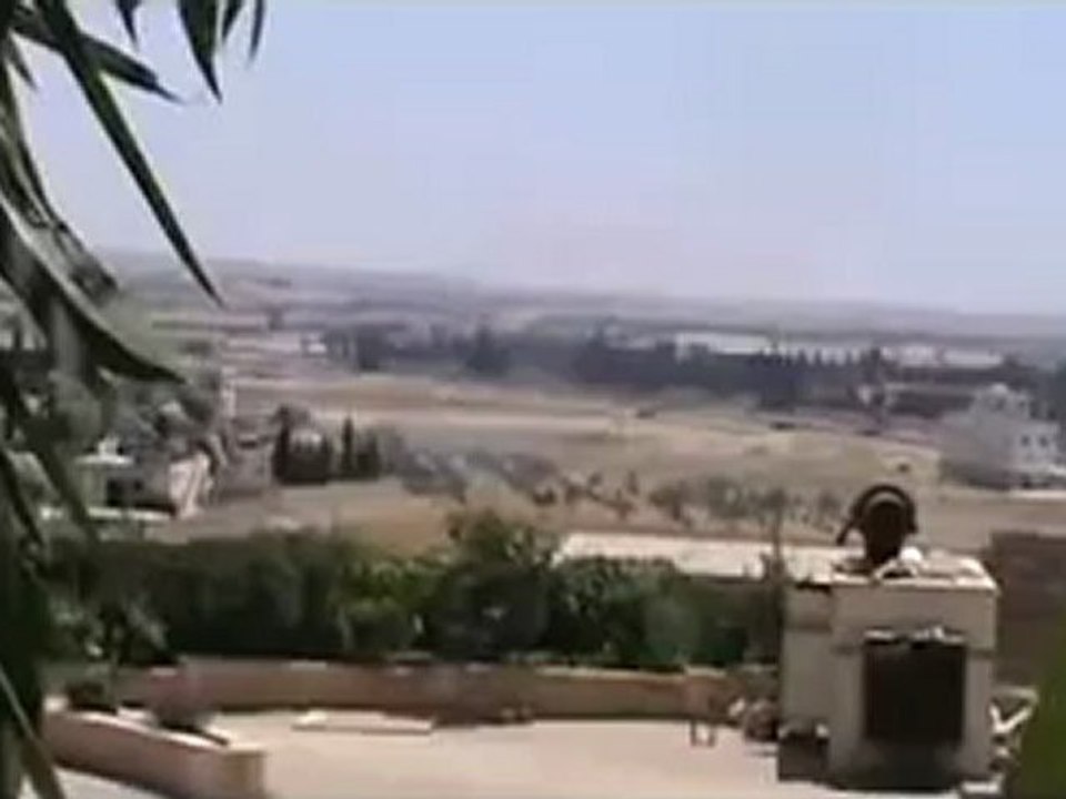 Syria فري برس حلب حيان اشتباكات بي الجيش الاسدي والجيش الحر3 6 2012 Aleppo