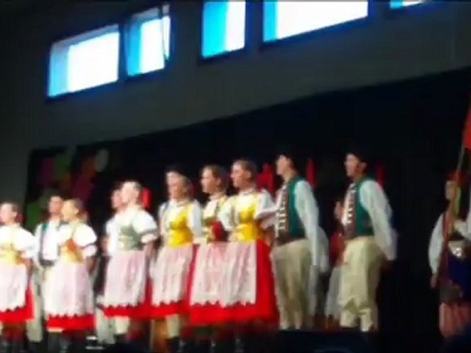 Vidéo 4 ~ 56è Festival Folklorique International du Rouergue ~ Pologne ~ Cérémonie de Clorure 14 Août 2011