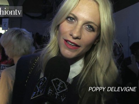 Unique TopShop Fall '12 Front Row ft Alexa Chung | FashionTV