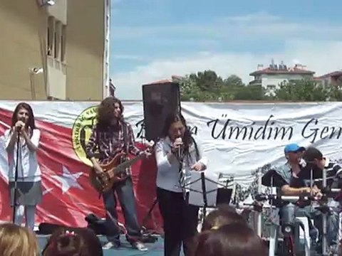 Tekirdağ Namık Kemal Lisesi Grup KURAK konseri 2012