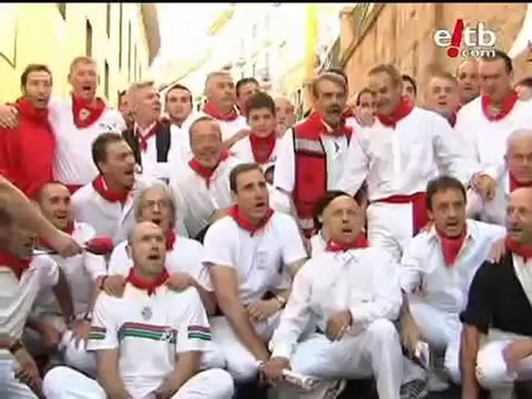 Cantan en euskera por primera vez a San Fermín