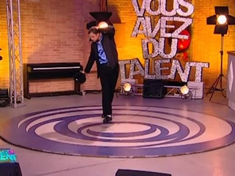 William Deslet danse sur Billie Jean de Micheal Jackson (05/06/12)
