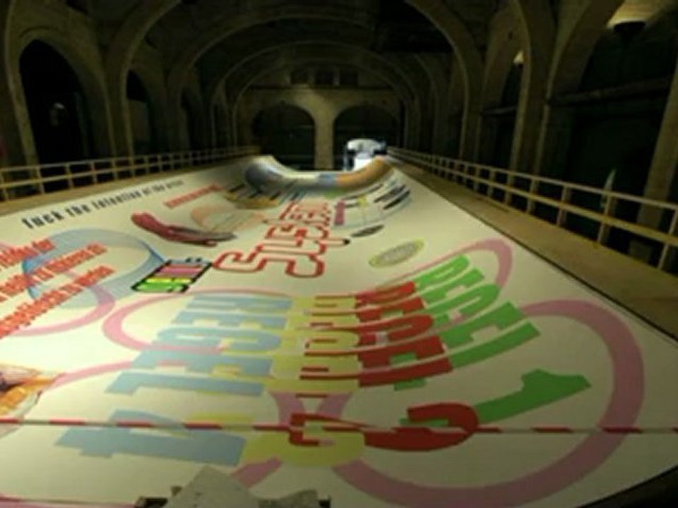 construction de la rampe de Michel Majerus "If you are dead so it is" au CAPC