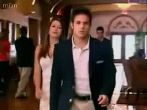 PECADOS AJENOS - Glória dá um tapa na cara de Charlie.