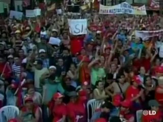Chávez durante un acto: "Cómo les gustan las cadenas... a mí también"
