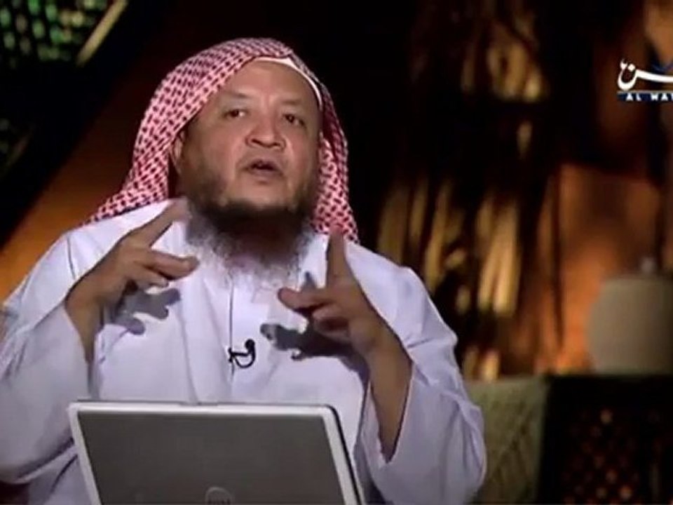 الشيخ نبيل العوضى - مشاهد - ( مغسل الاموات 3 ) 13   30