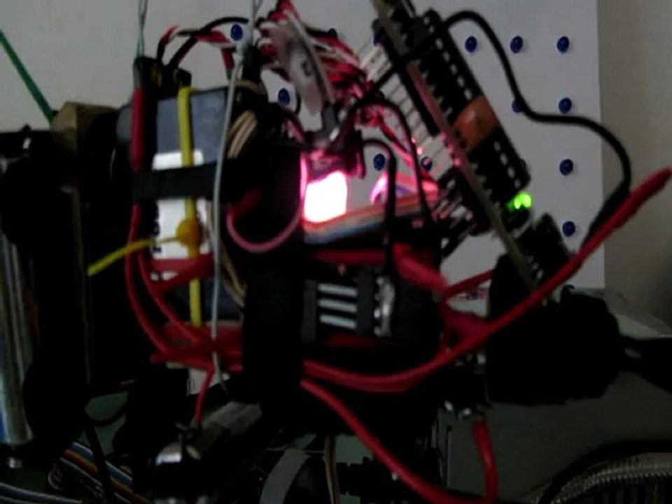 TR3B4L_001