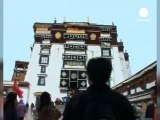 Çin, turistlerin Tibet'e girişini yasakladı