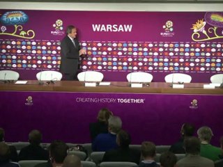 Platini confiant mais intransigeant pour affaires et racisme