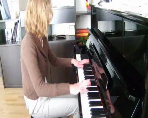 Tiphaine au piano