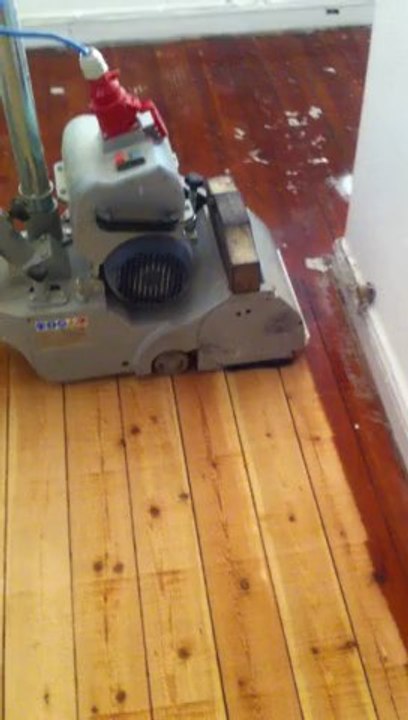 1. Gulvafslibning af bræddegulve ser før og efter. Gulvafslibning priser gives på to min. på 40206149