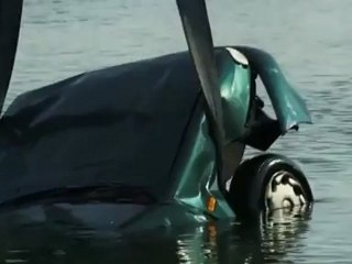 Iceberg - Teaser Tráiler Español [480p]