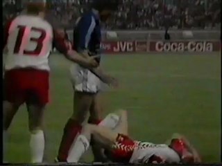 Euro 1984: Η κουτουλιά Αμορός στον Όλσεν