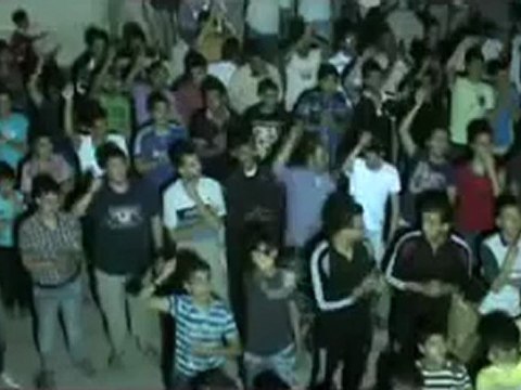 Syria فري برس حماه المحتلة شاب من الطائفه العلويه يشارك في مظاهرة بباب قبلي 6 6 2012 Hama