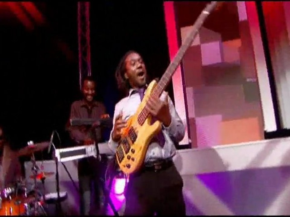 JAH-BI-JAH (Mike Dibo, Valess, Zébédé) sur Canal Plus avec Alpha Blondy