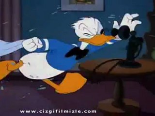 Donald Duck - Bebek Bakıcısı Donald (cizgifilmizle.com)