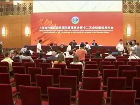 euronewsru - Вашингтон призывает сменить власть в Сирии, Россия - [H.264 360p]