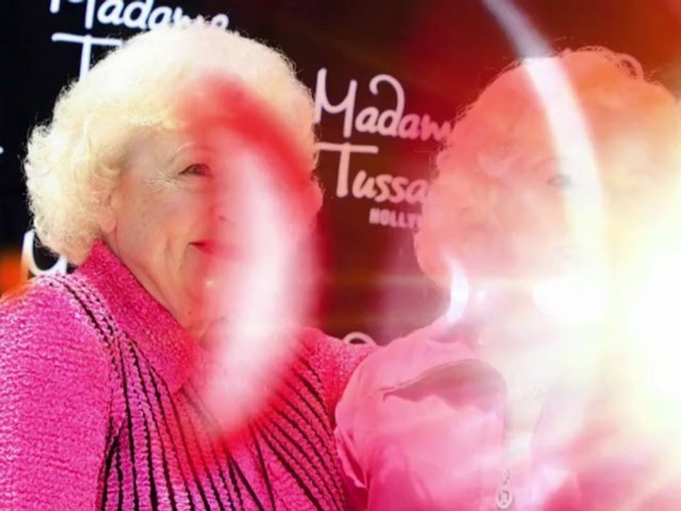 Betty white enthüllt ihre wachsfigur