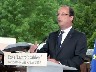 FRANCOIS HOLLANDE RENCONTRE DIEUDONNE