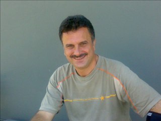 Değmen benim gamlı yaslı gönlüme