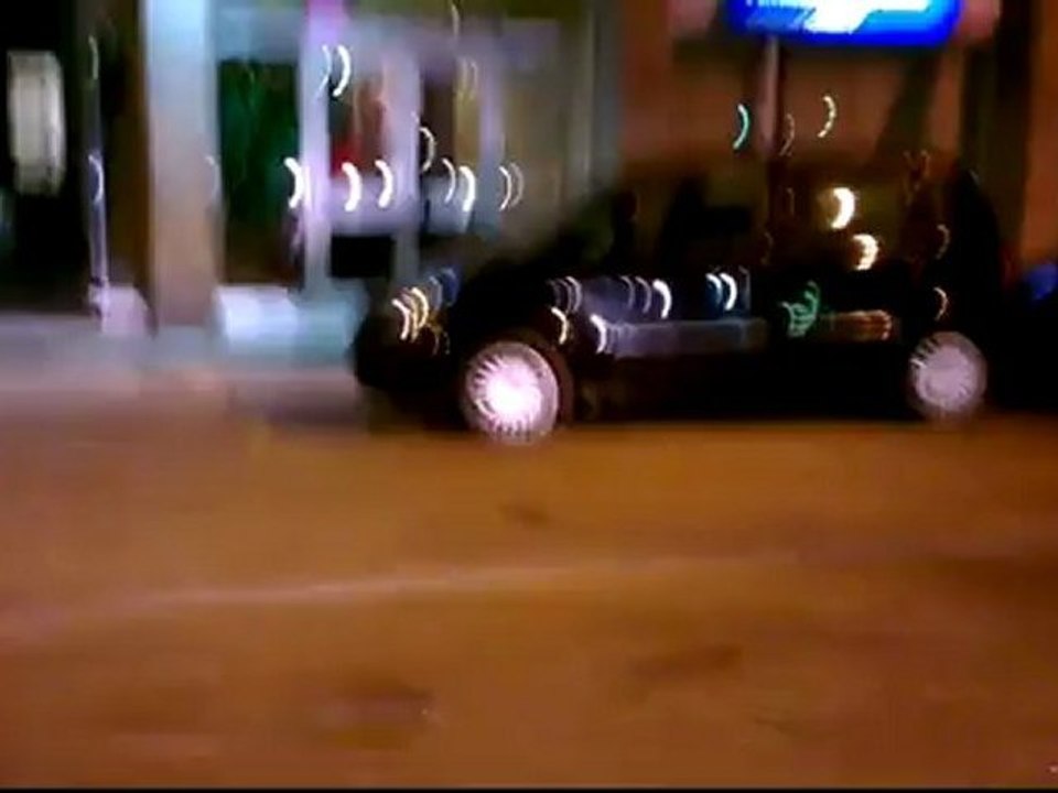 Videotest 1080p HTC One X (per confronto di sera con iPhone 4S)