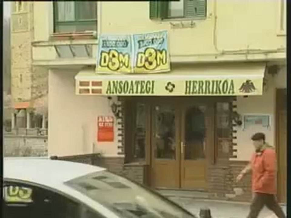 A Mazazos contra una "herriko taberna"