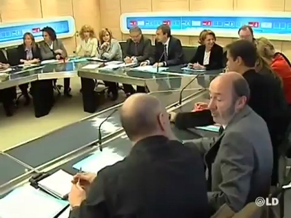 Ni la directiva del PP ni la del PSOE  comentan las detenciones