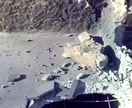 Syria فري برس حلب حيان اثار القصف العشوائي الصاروخي ع البلدة 7 6 2012 ج6 Aleppo