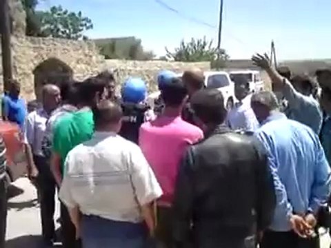 Syria فري برس حلب بيانون زيارة المراقبين الى بلدة بيانون7 6 2012جــ2 Aleppo