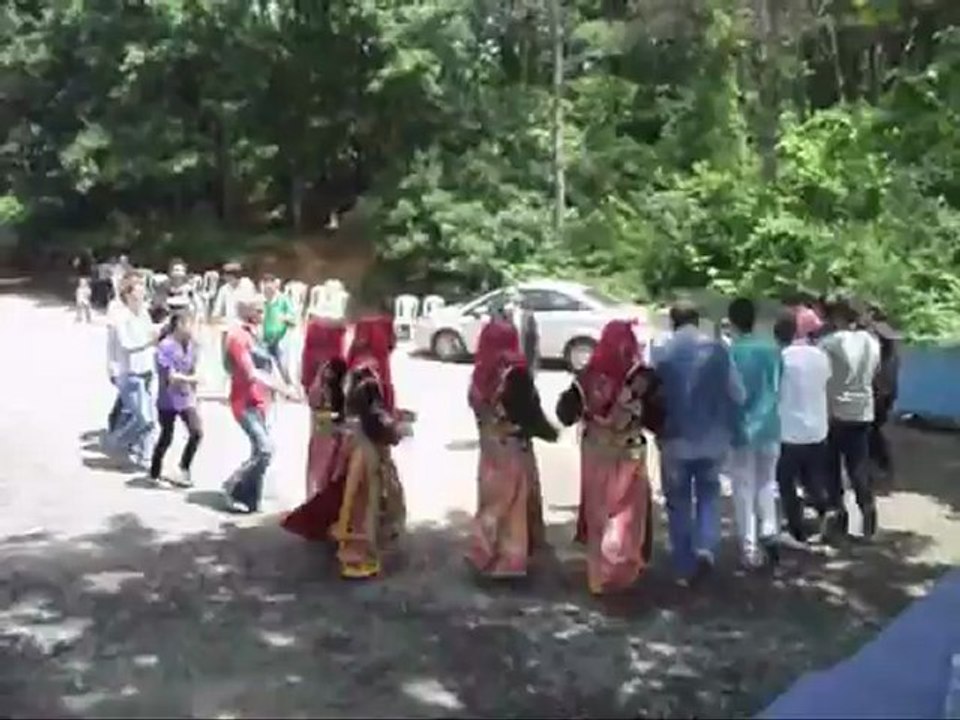 Hafik Acıpınar Köyü 2012 Piknigi. www.koyunuze.com