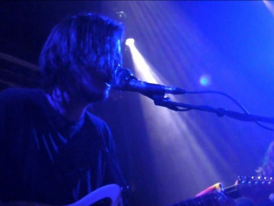 HALF MOON RUN LIVE IN PARIS A LA FLECHE D' OR LE 27 AVRIL 2012