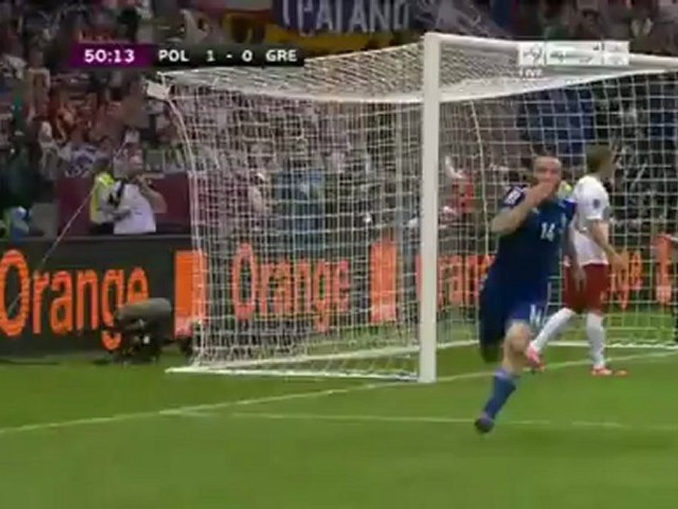 هدف التعادل لمنتخب اليونان - دمتريوس سالبينجيديس.