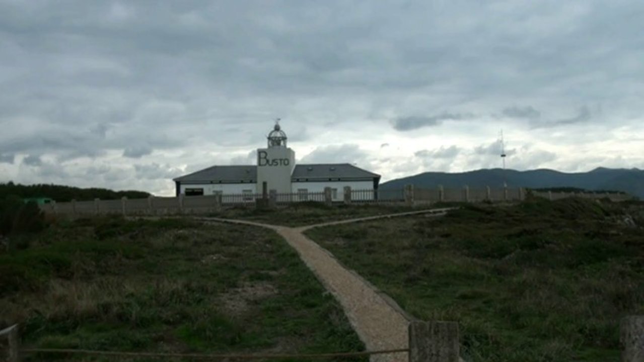 Lighthouse FARO del Cabo Busto en Asturias