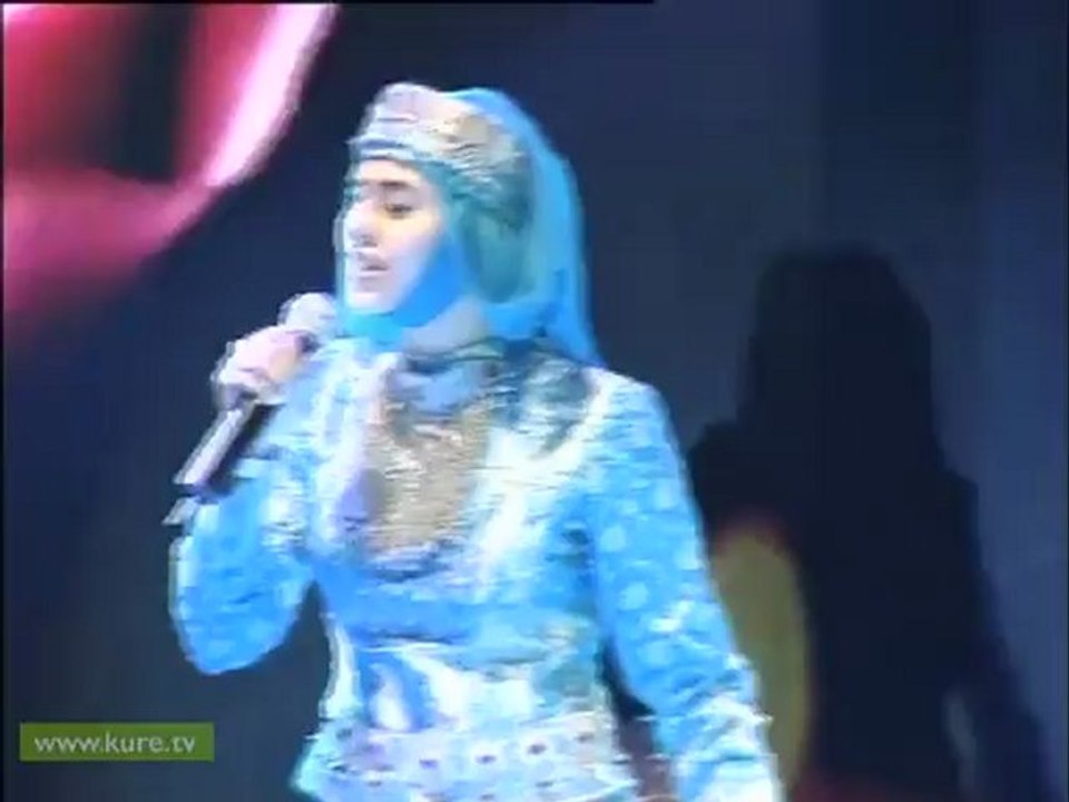 3 Salkım sögüt Azerbaycan Yemen KAHRAMANMARAŞ 10.Türkçe Olimpiyatı