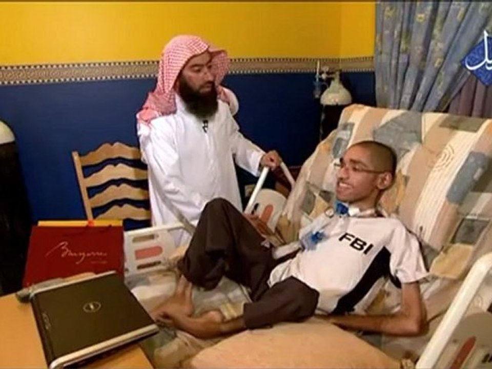 الشيخ نبيل العوضى - مشاهد - ( داعية على فراشه ) 18   30