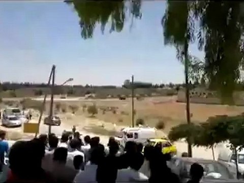 Syria فري برس حلب خان العسل المظاهرة الأولى عند جامع سيدنا يوسف8 6 2012 Aleppo