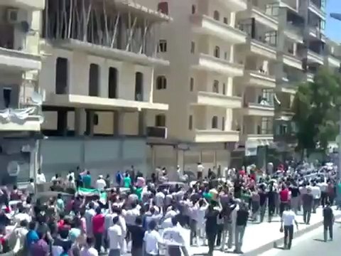 Syria فري برس حلب الأعظمية عشرات الآلاف باتجاه دوار الشهداء2012 6 8 ج2 Aleppo