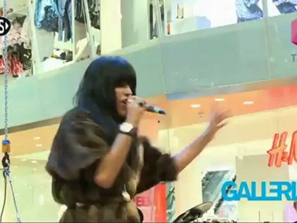 L_o_r_e_e_n  Gallerian_Shopingcenter Stockholm  The One (Live At Tunigo)