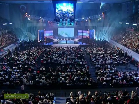 20 Uğur Işılak Sevmek de hoş sevilmek de 10.Türkçe Olimpiyatı