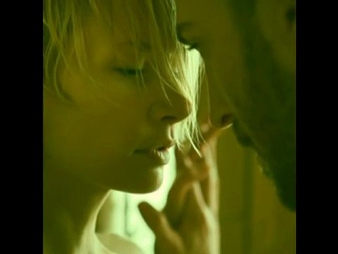 Ne Senle Yaşanıyor Nede Sensiz Oluyor - Müslüm Gürses