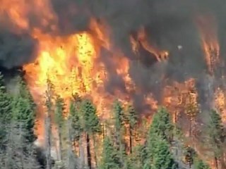Wildfires rage in Colorado