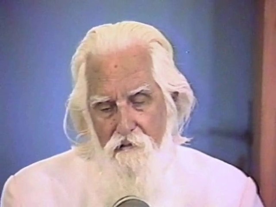 Contempler les étoiles. Omraam Mikhaël Aïvanhov.