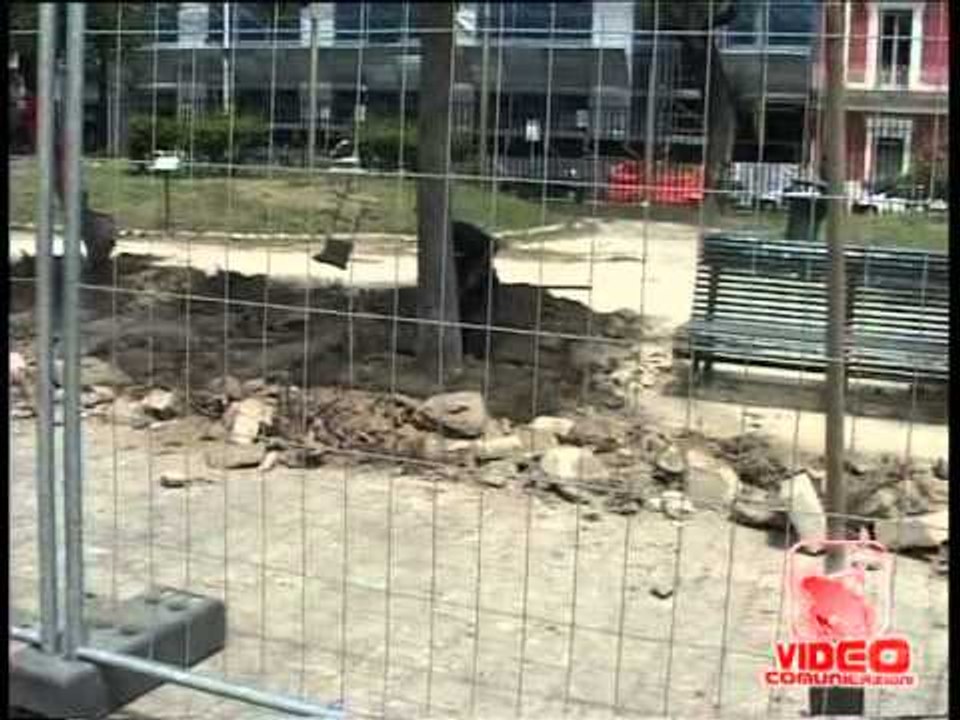 Napoli - Disagi in villa comunale per il cantiere linea 6 del metrò (09.06.12)