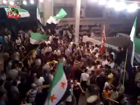 Syria فري برس يف دمشق دوما مظاهرة مسائية حاشدة رغم الحصار و القصف 9 6 2012 ج2