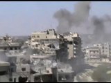 Syria فري برس حمص الخالدية انفجار هاااائل ولحظة سقوط الصاروخ9 6 2012 Homs